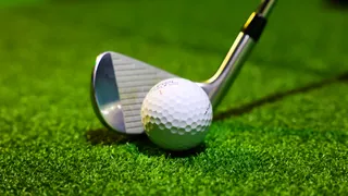 golf-club-with-ball